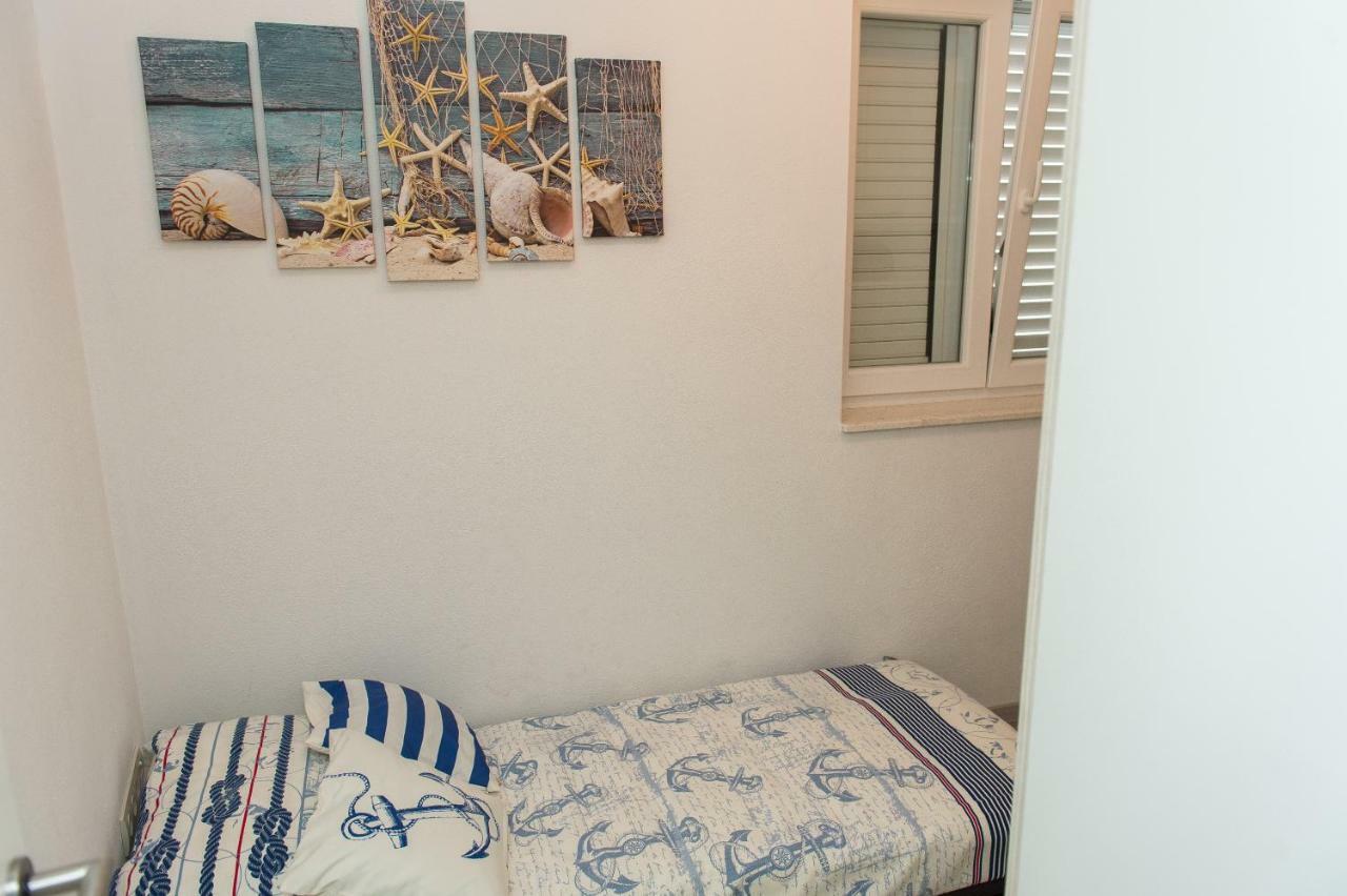 Apartments Cezar Rogoznica  Luaran gambar