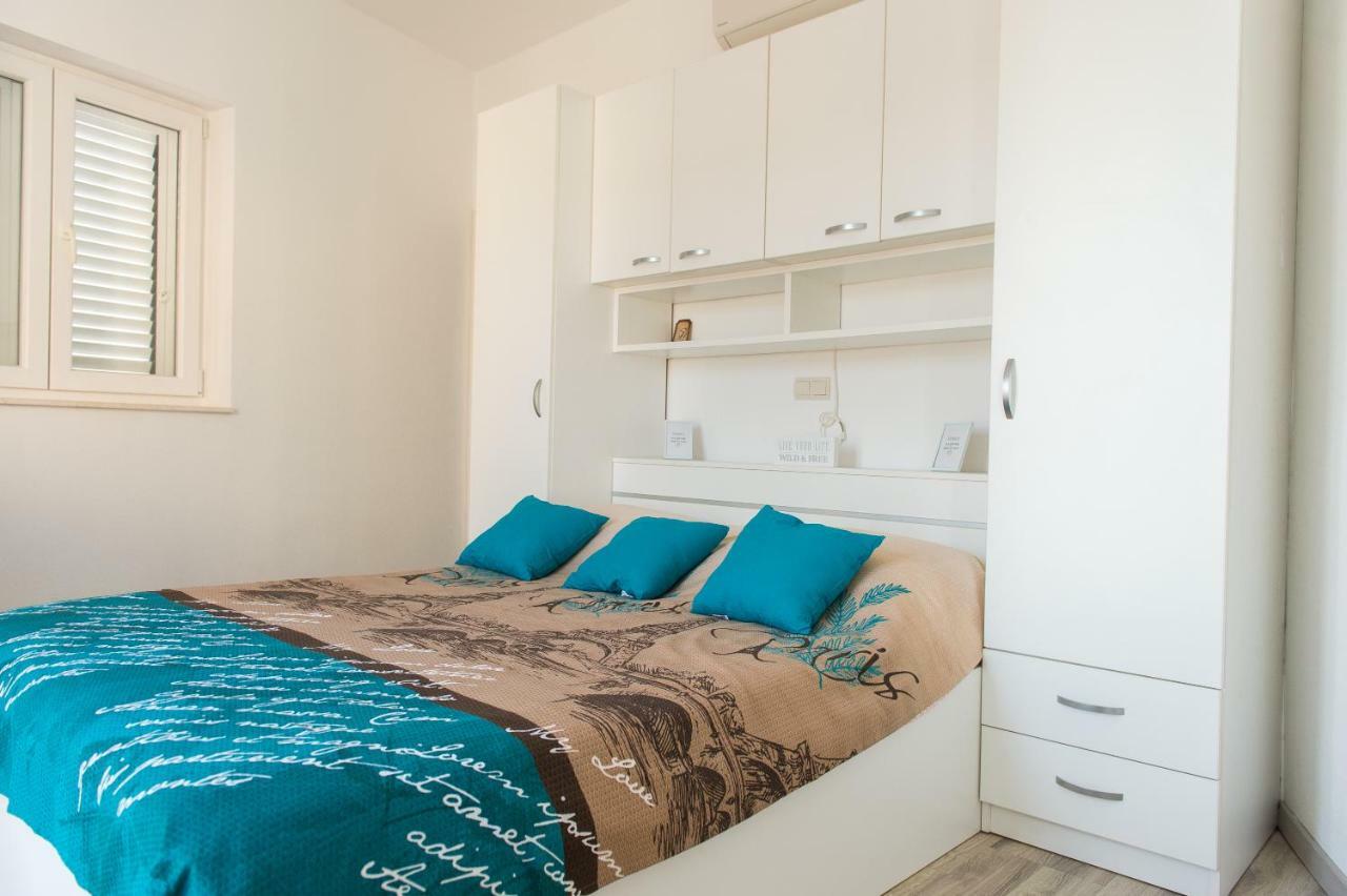 Apartments Cezar Rogoznica  Luaran gambar